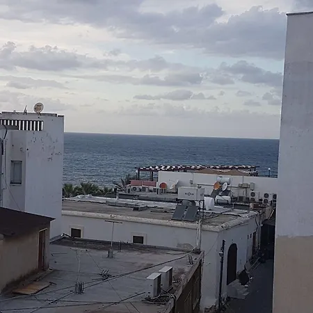 Kanguru מלון קיירניה